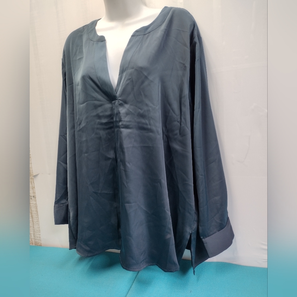 NWT Modern Works Womens Long Sleeve Split V-neck Shirt Tunic Pullover 2X